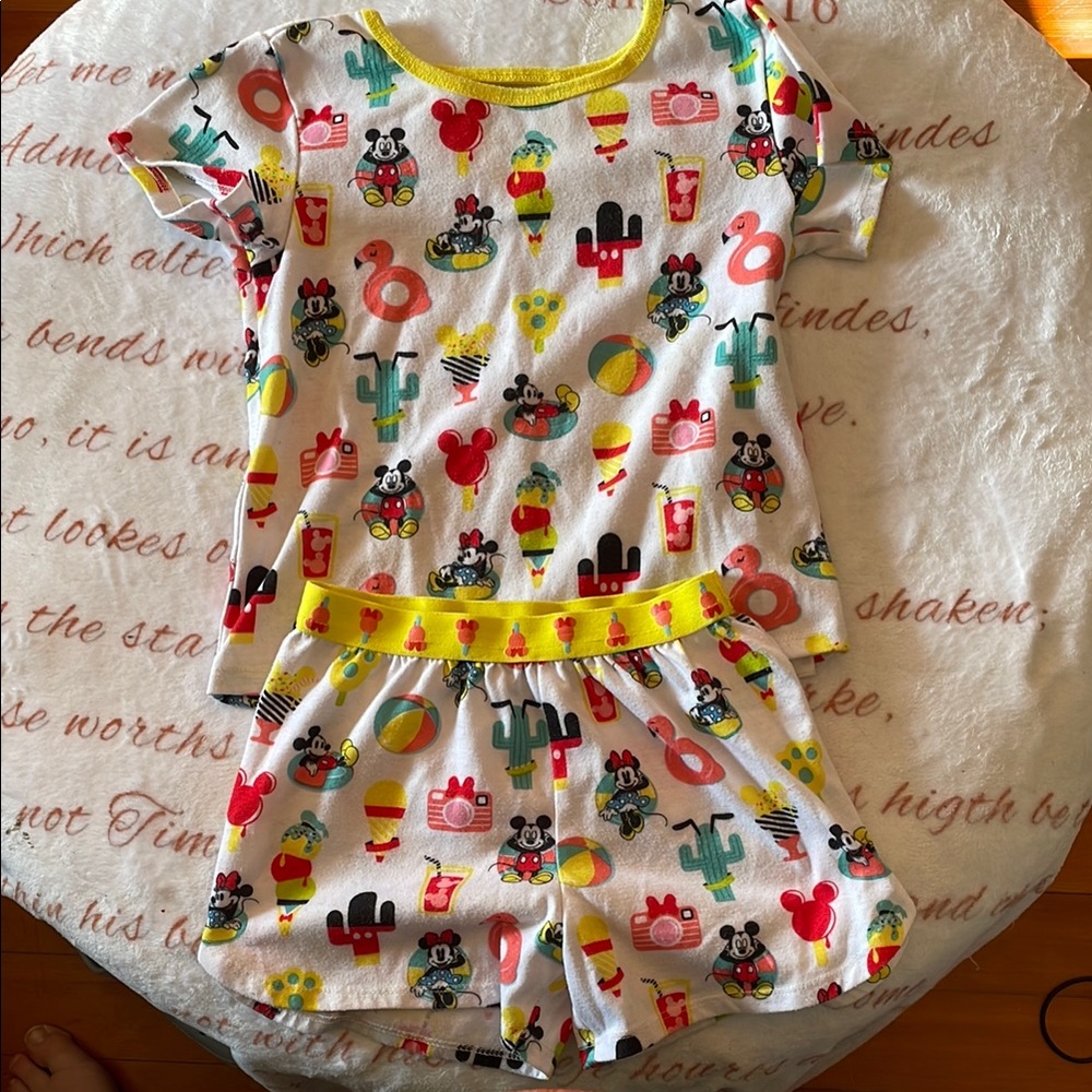 Disney Store Minnie and Mickey Summer Fun Short Sleeve Shorts PJ set - Picture 1 of 3